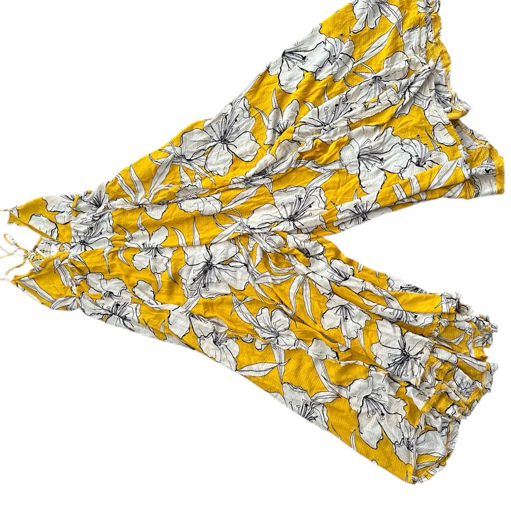 Free People | Say You Love Me Floral Onesie
Yellow floral romper NWT Small - Picture 4 of 8